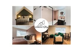 Feature Stone, Stunning Apartment, 2 X King Beds And Single, Sleeps 5